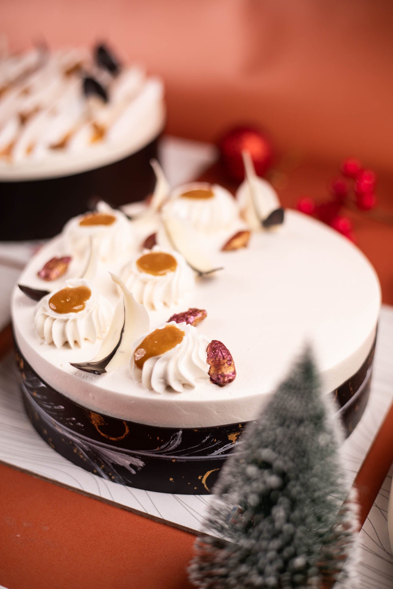 Almond Praline Caramel Cake - 2025 view 4